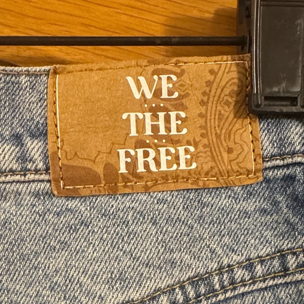 Free People Light Wash Wide Leg Jeans - Picture 9 of 13
